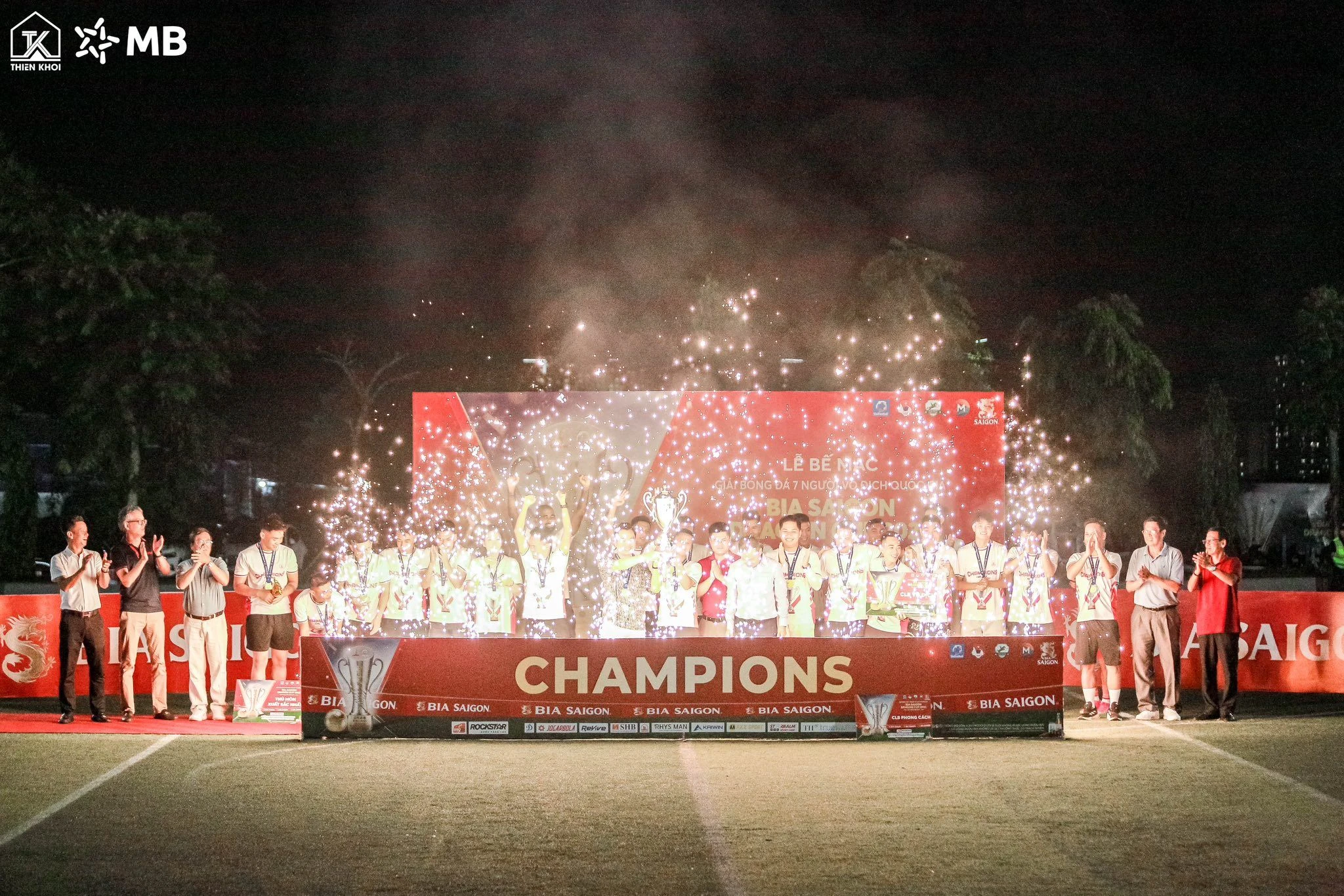 tkfc nang cup vo dich